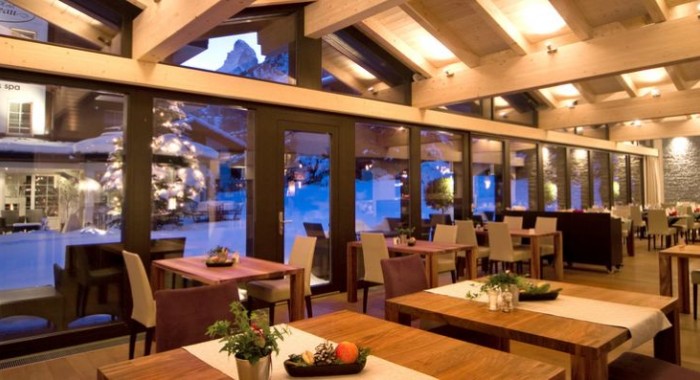 Le Mirabeau Hotel & spa, Zermatt ski chalet, image 2